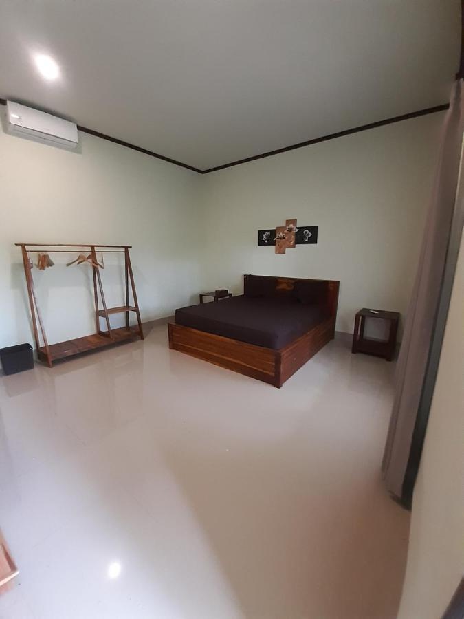 Kamala Hotel Selong Belanak Exterior photo