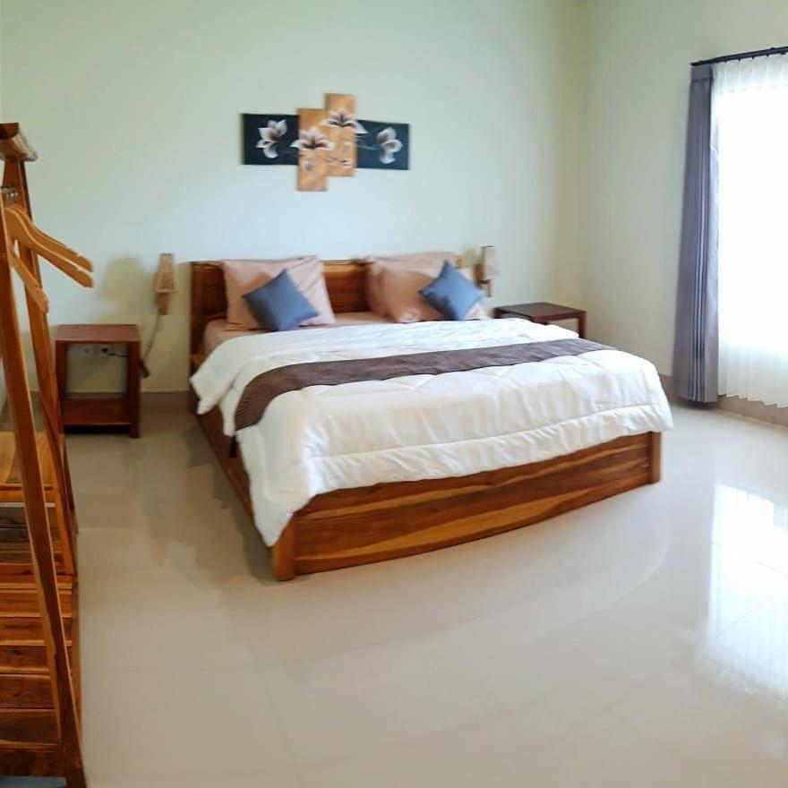 Kamala Hotel Selong Belanak Exterior photo